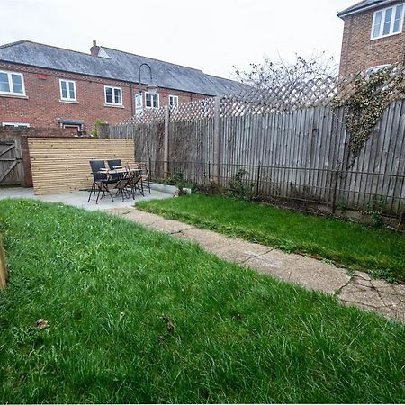 The Becket - Three Bedroom City Centre House With Parking Canterbury Eksteriør bilde