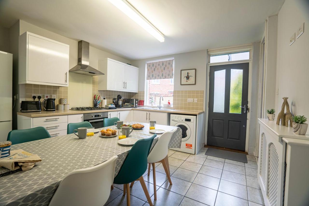 The Becket - Three Bedroom City Centre House With Parking Canterbury Eksteriør bilde