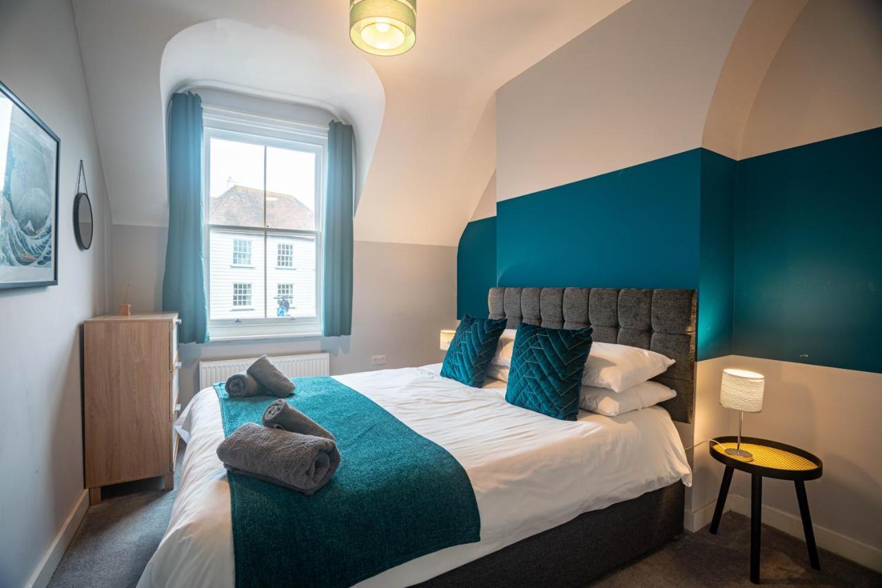 The Becket - Three Bedroom City Centre House With Parking Canterbury Eksteriør bilde