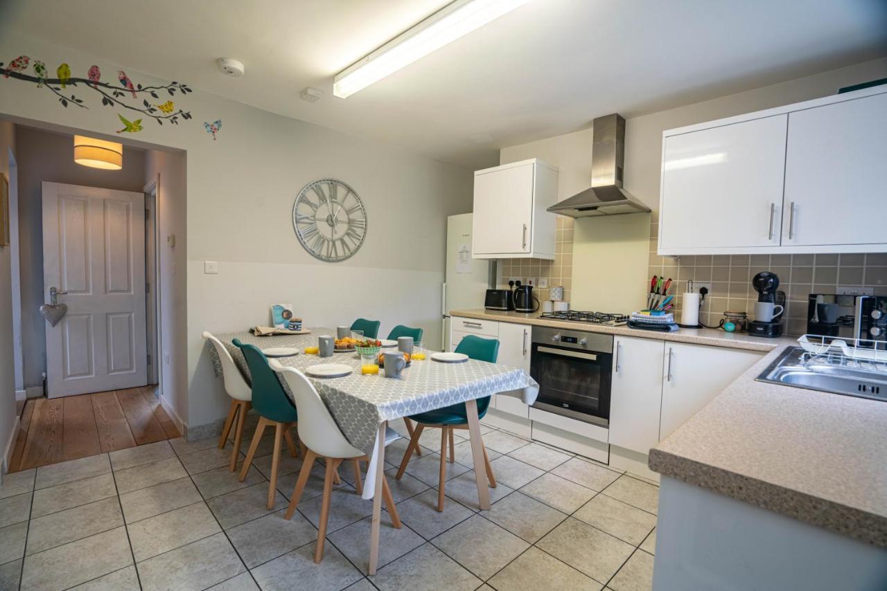 The Becket - Three Bedroom City Centre House With Parking Canterbury Eksteriør bilde